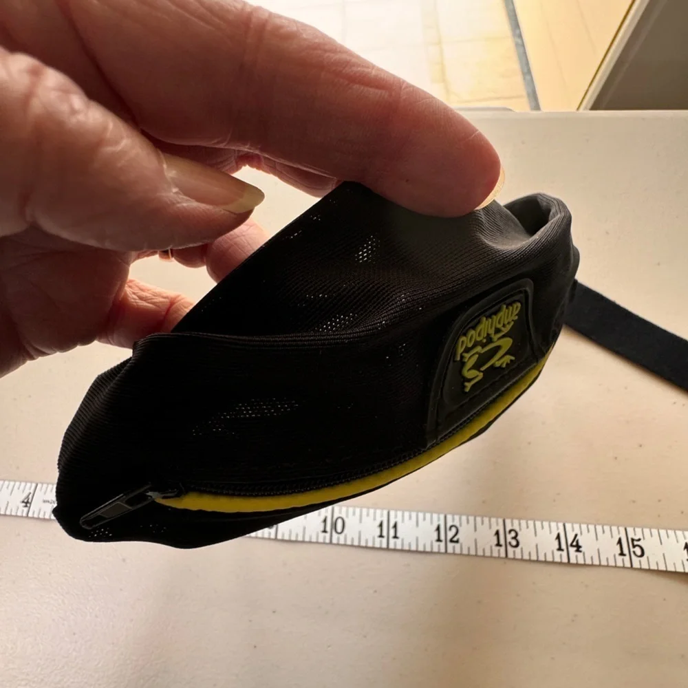 Amphipod Running Waist Belt Black Yellow Zip Pocket Adjustable Lightweight